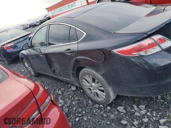 ✅ 2010 Mazda 6 i Sport • VIN: 1YVHZ8BH1A5M51933 • Lot: 89459055. Listed on Copart with 231,710 mi. Free auction sales archive from the USA and detailed vehicle history report at DreamBid. Image 2.