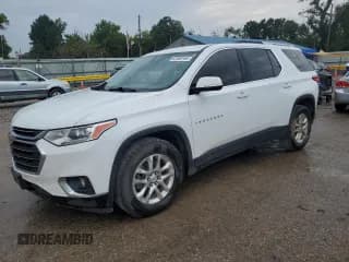 ✅ 2018 Chevrolet Traverse LT Cloth • VIN: 1GNEVGKW7JJ125811 • Lot: 67689164. Wystawiony na Copart z przebiegiem 154 084 mil. Bezpłatny archiwum sprzedaży aukcyjnych z USA i szczegółowy raport historii pojazdu na DreamBid. Zdjęcie 1.