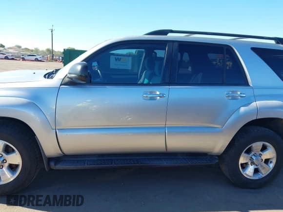 ✅ 2008 Toyota 4Runner SR5 • VIN: JTEZU14R280100814 • Lot: 43815211. Listed on IAAI with 145,705 mi. Free auction sales archive from the USA and detailed vehicle history report at DreamBid. Image 15.