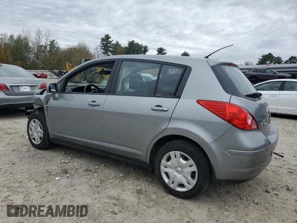✅ 2011 Nissan Versa S • VIN: 3N1BC1CP5BL514773 • Lot: 91245175. Listed on Copart with 80,422 mi. Free auction sales archive from the USA and detailed vehicle history report at DreamBid. Image 2.