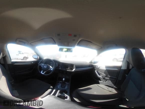 ✅ 2021 Volkswagen Jetta S • VIN: 3VWC57BU6MM039375 • Lot: 43195626. Wystawiony na IAAI z przebiegiem 95 309 mil. Bezpłatny archiwum sprzedaży aukcyjnych z USA i szczegółowy raport historii pojazdu na DreamBid. Zdjęcie 18.