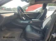 ✅ 2022 Tesla Model 3 Long Range • VIN: 5YJ3E1EB4NF190425 • Lot: 64841925. Wystawiony na Copart z przebiegiem 142 316 mil. Bezpłatny archiwum sprzedaży aukcyjnych z USA i szczegółowy raport historii pojazdu na DreamBid. Zdjęcie 7.