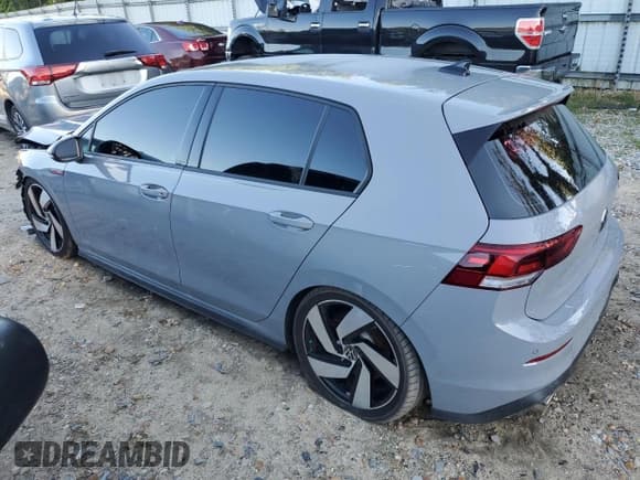 ✅ 2024 Volkswagen Golf GTI S • VIN: WVWGA7CD0RW158531 • Лот: 69221724. Опубликован ранее на Copart с пробегом 16 103 миль. Бесплатный доступ к архиву аукционных продаж из США и подробный отчёт об истории автомобиля на DreamBid. Изображение 2.