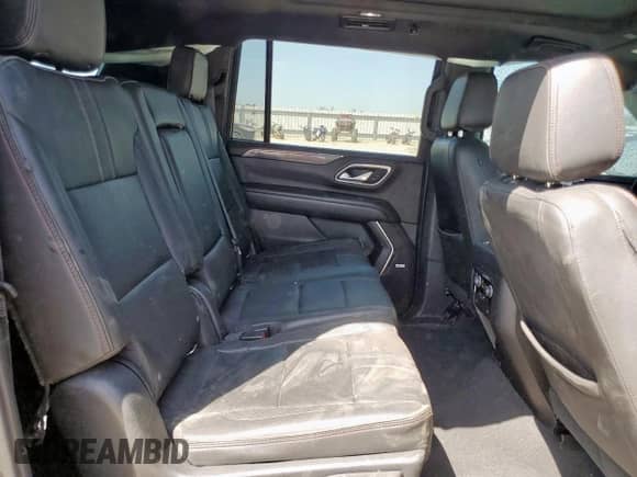 ✅ 2021 Chevrolet Suburban RST • VIN: 1GNSCEKD2MR379573 • Lot: 67044175. Wystawiony na Copart z przebiegiem 126 866 mil. Bezpłatny archiwum sprzedaży aukcyjnych z USA i szczegółowy raport historii pojazdu na DreamBid. Zdjęcie 11.