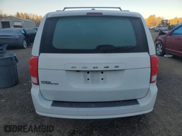 ✅ 2019 Dodge Grand Caravan SE • VIN: 2C4RDGBG7KR806747 • Lot: 82682525. Wystawiony na Copart z przebiegiem 133 006 mil. Bezpłatny archiwum sprzedaży aukcyjnych z USA i szczegółowy raport historii pojazdu na DreamBid. Zdjęcie 6.