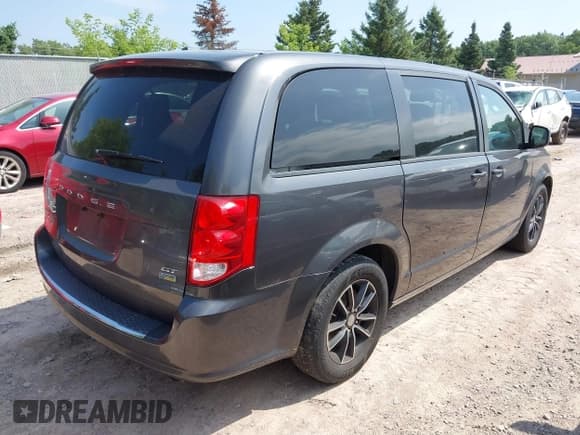 ✅ 2018 Dodge Grand Caravan GT • VIN: 2C4RDGEG6JR145920 • Lot: 42739004. Wystawiony na IAAI z przebiegiem 176 205 mil. Bezpłatny archiwum sprzedaży aukcyjnych z USA i szczegółowy raport historii pojazdu na DreamBid. Zdjęcie 4.