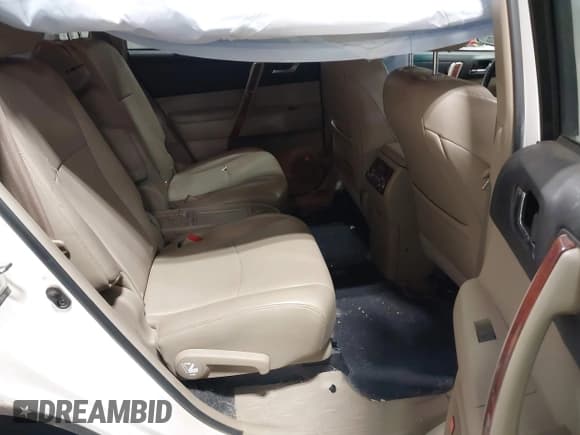 ✅ 2013 Toyota Highlander Limited • VIN: 5TDDK3EH6DS251104 • Lot: 42605817. Listed on IAAI with 131,720 mi. Free auction sales archive from the USA and detailed vehicle history report at DreamBid. Image 8.
