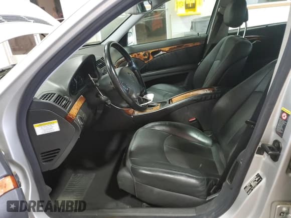 ✅ 2005 Mercedes-Benz E 500 • VIN: WDBUF83J25X170070 • Lot: 51782715. Listed on Copart with 271,606 mi. Free auction sales archive from the USA and detailed vehicle history report at DreamBid. Image 7.