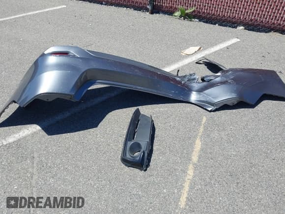 ✅ 2018 Nissan Sentra S • VIN: 3N1AB7AP0JY297607 • Lot: 42923006. Wystawiony na IAAI z przebiegiem 44 212 mil. Bezpłatny archiwum sprzedaży aukcyjnych z USA i szczegółowy raport historii pojazdu na DreamBid. Zdjęcie 12.