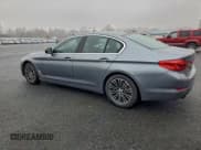 ✅ 2019 BMW 5 Series 530i xDrive • VIN: WBAJA7C53KWW08982 • Лот: 94052775. Опубликован ранее на Copart с пробегом 47 395 миль. Бесплатный доступ к архиву аукционных продаж из США и подробный отчёт об истории автомобиля на DreamBid. Изображение 2.