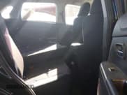 ✅ 2019 Mitsubishi Outlander SE • VIN: JA4AP4AU6KU029744 • Lot: 41010837. Wystawiony na IAAI z przebiegiem 92 189 mil. Bezpłatny archiwum sprzedaży aukcyjnych z USA i szczegółowy raport historii pojazdu na DreamBid. Zdjęcie 8.