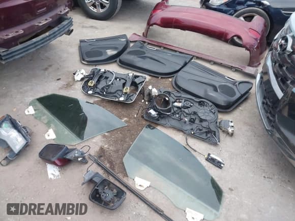 ✅ 2018 Jeep Grand Cherokee Upland • VIN: 1C4RJFAG1JC297637 • Lot: 43331413. Listed on IAAI with 112,483 mi. Free auction sales archive from the USA and detailed vehicle history report at DreamBid. Image 12.