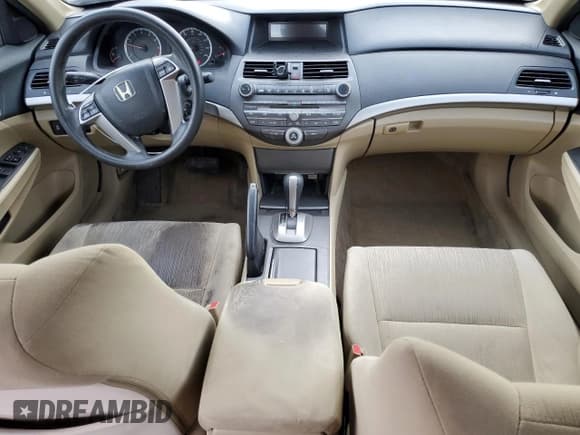 ✅ 2012 Honda Accord LX • VIN: 1HGCP2F3XCA024165 • Лот: 92999165. Опубликован ранее на Copart с пробегом 270 931 миль. Бесплатный доступ к архиву аукционных продаж из США и подробный отчёт об истории автомобиля на DreamBid. Изображение 8.