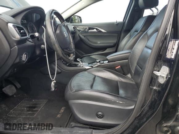 ✅ 2017 Infiniti QX30 Premium • VIN: SJKCH5CR1HA035193 • Lot: 82092765. Listed on Copart with 93,538 mi. Free auction sales archive from the USA and detailed vehicle history report at DreamBid. Image 7.