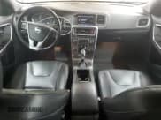 ✅ 2015 Volvo V60 T5 Drive-E Premier • VIN: YV140MEB7F1197233 • Lot: 69785585. Listed on Copart with 123,273 mi. Free auction sales archive from the USA and detailed vehicle history report at DreamBid. Image 8.