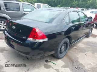 2013 Chevrolet Impala Police with VIN 2G1WD5E39D1263394, listed as a IAAI auction lot 42383103 with 113,929 mi miles and . Bid and sale history available at DreamBid. Image 4.