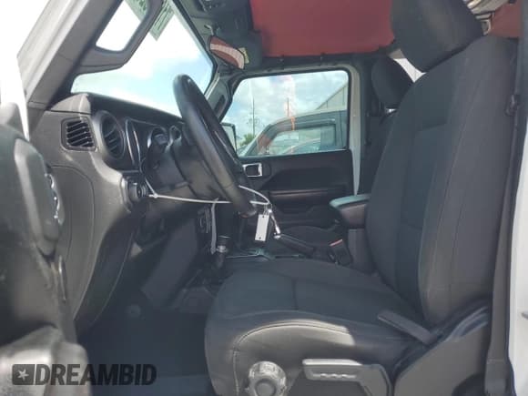 ✅ 2018 Jeep Wrangler Unlimited Sport • VIN: 1C4HJXDG5JW171986 • Lot: 71050525. Wystawiony na Copart z przebiegiem 129 660 mil. Bezpłatny archiwum sprzedaży aukcyjnych z USA i szczegółowy raport historii pojazdu na DreamBid. Zdjęcie 7.