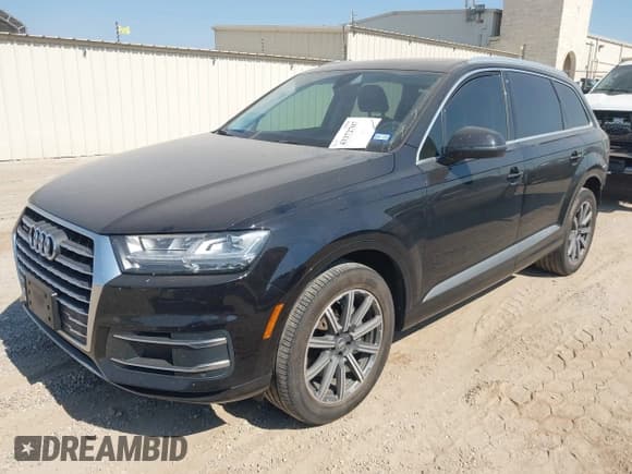 ✅ 2019 Audi Q7 Premium Plus • VIN: WA1LHAF7XKD034291 • Lot: 43372707. Wystawiony na IAAI z przebiegiem 65 865 mil. Bezpłatny archiwum sprzedaży aukcyjnych z USA i szczegółowy raport historii pojazdu na DreamBid. Zdjęcie 17.