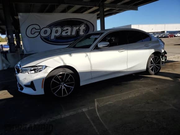 2020 BMW 3 Series 330i with VIN 3MW5R1J09L8B38465, listed as a Copart auction lot 82402015 with 58,796 mi miles and Salvage title. Bid and sale history available at DreamBid. Image 1.