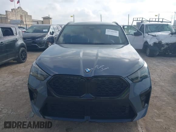 ✅ 2025 BMW X2 xDrive28i • VIN: WBX63GM03S5228071 • Lot: 42744449. Listed on IAAI with 3,242 mi. Free auction sales archive from the USA and detailed vehicle history report at DreamBid. Image 13.