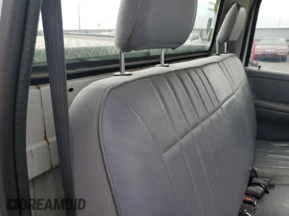 ✅ 1994 Ford Ranger Splash • VIN: 1FTCR10A4RUD74215 • Lot: 92751385. Listed on Copart with 191,692 mi. Free auction sales archive from the USA and detailed vehicle history report at DreamBid. Image 10.