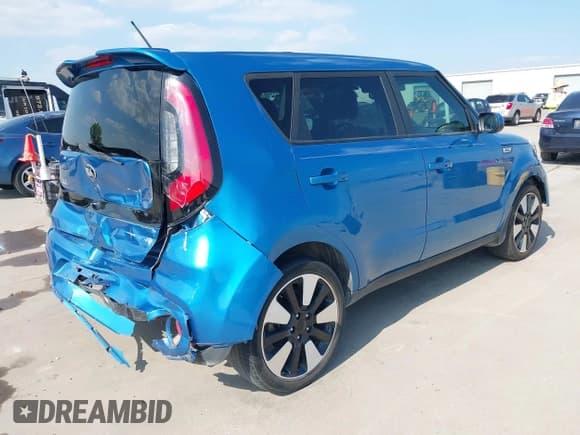 ✅ 2018 Kia Soul + • VIN: KNDJP3A56J7562151 • Lot: 43179541. Wystawiony na IAAI z przebiegiem 157 466 mil. Bezpłatny archiwum sprzedaży aukcyjnych z USA i szczegółowy raport historii pojazdu na DreamBid. Zdjęcie 4.