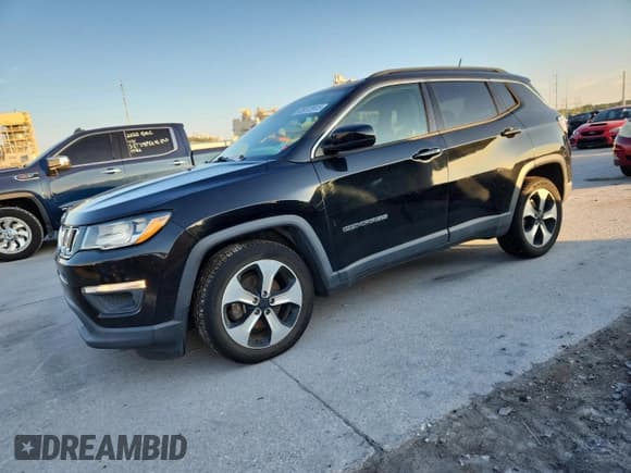 ✅ 2018 Jeep Compass Latitude • VIN: 3C4NJCBB4JT272106 • Lot: 85872915. Wystawiony na Copart z przebiegiem 78 858 mil. Bezpłatny archiwum sprzedaży aukcyjnych z USA i szczegółowy raport historii pojazdu na DreamBid. Zdjęcie 1.