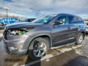 ✅ 2015 Toyota Highlander XLE • VIN: 5TDJKRFH4FS089500 • Lot: 92736185. Wystawiony na Copart z przebiegiem 200 098 mil. Bezpłatny archiwum sprzedaży aukcyjnych z USA i szczegółowy raport historii pojazdu na DreamBid. Zdjęcie 1.