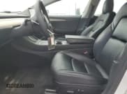 ✅ 2022 Tesla Model 3 • VIN: 5YJ3E1EA5NF372478 • Lot: 85423265. Wystawiony na Copart z przebiegiem 132 783 mil. Bezpłatny archiwum sprzedaży aukcyjnych z USA i szczegółowy raport historii pojazdu na DreamBid. Zdjęcie 7.