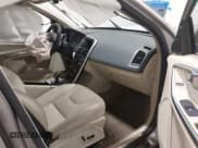 ✅ 2015 Volvo XC60 T5 Drive-E Premier Plus • VIN: YV440MDC6F2616258 • Лот: 41530303. Опубликован ранее на IAAI с пробегом 129 950 миль. Бесплатный доступ к архиву аукционных продаж из США и подробный отчёт об истории автомобиля на DreamBid. Изображение 5.