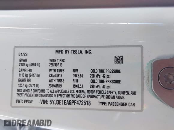 ✅ 2023 Tesla Model 3 • VIN: 5YJ3E1EA5PF472518 • Lot: 43461934. Wystawiony na IAAI z przebiegiem 18 151 mil. Bezpłatny archiwum sprzedaży aukcyjnych z USA i szczegółowy raport historii pojazdu na DreamBid. Zdjęcie 9.