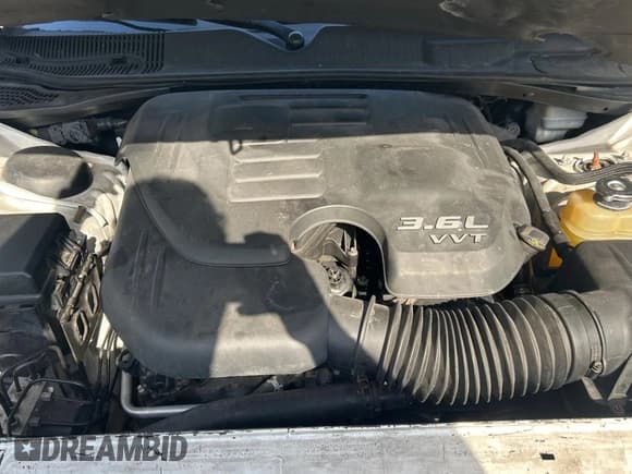 ✅ 2013 Dodge Challenger SXT • VIN: 2C3CDYAG3DH530786 • Lot: 87635065. Wystawiony na Copart z przebiegiem 134 828 mil. Bezpłatny archiwum sprzedaży aukcyjnych z USA i szczegółowy raport historii pojazdu na DreamBid. Zdjęcie 7.