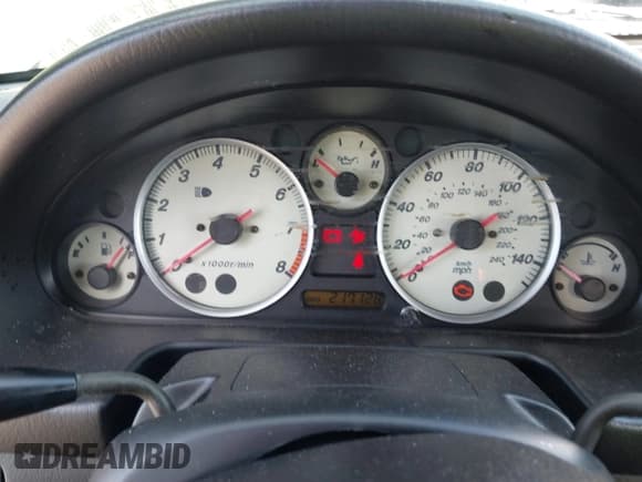 ✅ 2003 Mazda MX-5 Miata Cloth • VIN: JM1NB353630303339 • Lot: 41445489. Listed on IAAI with 217,128 mi. Free auction sales archive from the USA and detailed vehicle history report at DreamBid. Image 7.