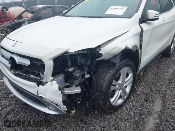 ✅ 2017 Mercedes-Benz GLA 250 • VIN: WDCTG4GB7HJ336381 • Lot: 41918311. Wystawiony na IAAI z przebiegiem 158 976 mil. Bezpłatny archiwum sprzedaży aukcyjnych z USA i szczegółowy raport historii pojazdu na DreamBid. Zdjęcie 6.