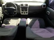 ✅ 2005 Chevrolet Colorado 1SF LS Z71 • VIN: 1GCDT136658261432 • Лот: 68085564. Опубликован ранее на Copart с пробегом 167 440 миль. Бесплатный доступ к архиву аукционных продаж из США и подробный отчёт об истории автомобиля на DreamBid. Изображение 8.