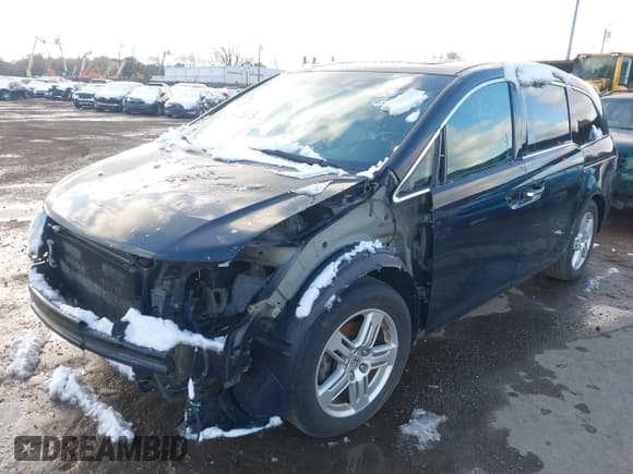 ✅ 2012 Honda Odyssey Touring • VIN: 5FNRL5H93CB006301 • Лот: 43133183. Опубликован ранее на IAAI с пробегом 173 576 миль. Бесплатный доступ к архиву аукционных продаж из США и подробный отчёт об истории автомобиля на DreamBid. Изображение 18.