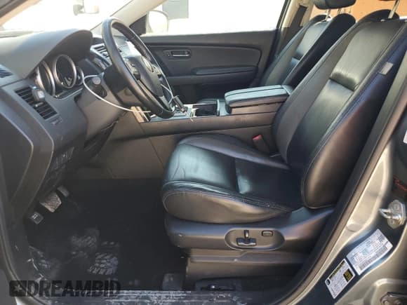 ✅ 2011 Mazda CX-9 Touring • VIN: JM3TB3CA4B0316220 • Lot: 81974515. Wystawiony na Copart z przebiegiem 173 798 mil. Bezpłatny archiwum sprzedaży aukcyjnych z USA i szczegółowy raport historii pojazdu na DreamBid. Zdjęcie 7.