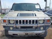 ✅ 2005 Hummer H2 SUV • VIN: 5GRGN23U25H103356 • Lot: 42221866. Wystawiony na IAAI z przebiegiem 194 150 mil. Bezpłatny archiwum sprzedaży aukcyjnych z USA i szczegółowy raport historii pojazdu na DreamBid. Zdjęcie 6.