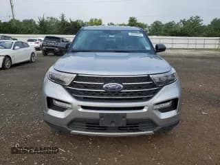 ✅ 2023 Ford Explorer XLT • VIN: 1FMSK8DH5PGA58099 • Lot: 68969955. Wystawiony na Copart z przebiegiem 75 036 mil. Bezpłatny archiwum sprzedaży aukcyjnych z USA i szczegółowy raport historii pojazdu na DreamBid. Zdjęcie 5.