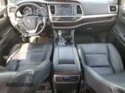 ✅ 2017 Toyota Highlander XLE • VIN: 5TDJZRFHXHS388827 • Lot: 60254015. Listed on Copart with 64,836 mi. Free auction sales archive from the USA and detailed vehicle history report at DreamBid. Image 8.