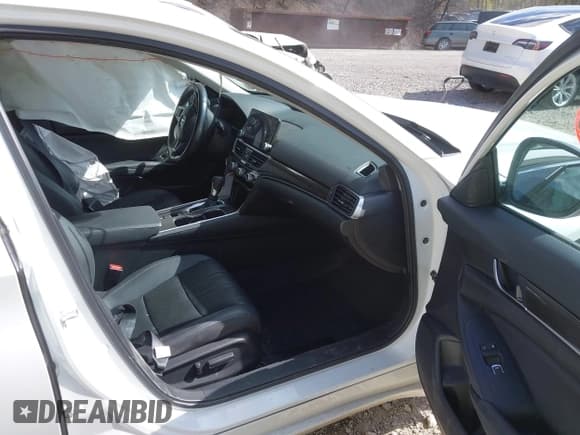 ✅ 2022 Honda Accord Sport SE • VIN: 1HGCV1F45NA014154 • Лот: 43425419. Опубликован ранее на IAAI с пробегом 41 046 миль. Бесплатный доступ к архиву аукционных продаж из США и подробный отчёт об истории автомобиля на DreamBid. Изображение 5.