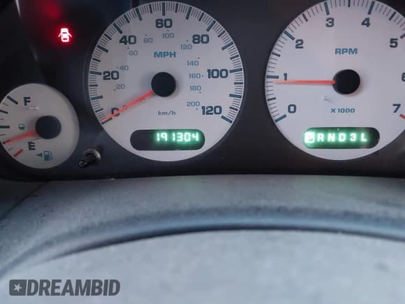 ✅ 2001 Dodge Caravan SE • VIN: 1B4GP45G21B103463 • Lot: 43670168. Wystawiony na IAAI z przebiegiem 191 304 mil. Bezpłatny archiwum sprzedaży aukcyjnych z USA i szczegółowy raport historii pojazdu na DreamBid. Zdjęcie 7.