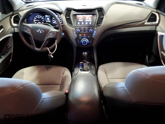 ✅ 2018 Hyundai Santa Fe 2.4L • VIN: 5XYZUDLB6JG528556 • Лот: 91180075. Опубликован ранее на Copart с пробегом 87 693 миль. Бесплатный доступ к архиву аукционных продаж из США и подробный отчёт об истории автомобиля на DreamBid. Изображение 8.