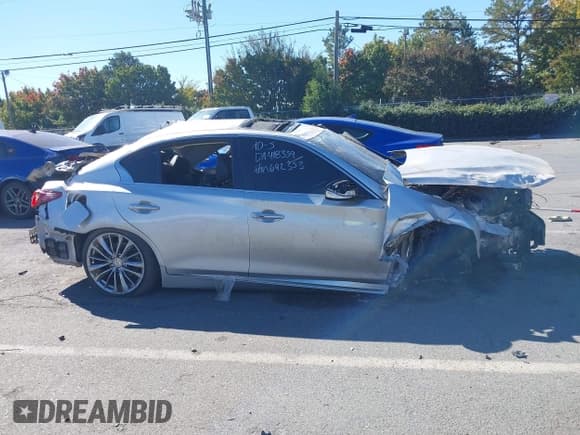 ✅ 2014 Infiniti Q50 Premium • VIN: JN1BV7AP3EM692353 • Lot: 43485818. Wystawiony na IAAI z przebiegiem Nie podano. Bezpłatny archiwum sprzedaży aukcyjnych z USA i szczegółowy raport historii pojazdu na DreamBid. Zdjęcie 12.