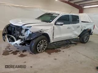 ✅ 2024 GMC Canyon 4WD Denali • VIN: 1GTP6FEK2R1304982 • Lot: 94675445. Wystawiony na Copart z przebiegiem Nie podano. Bezpłatny archiwum sprzedaży aukcyjnych z USA i szczegółowy raport historii pojazdu na DreamBid. Zdjęcie 1.