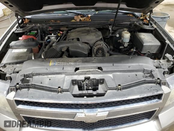 ✅ 2008 Chevrolet Suburban LTZ • VIN: 1GNFK16358J104959 • Lot: 79001024. Wystawiony na Copart z przebiegiem 210 476 mil. Bezpłatny archiwum sprzedaży aukcyjnych z USA i szczegółowy raport historii pojazdu na DreamBid. Zdjęcie 12.