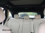 ✅ 2019 Mercedes-Benz GLC 300 • VIN: WDC0G4KBXKV172912 • Lot: 57601925. Wystawiony na Copart z przebiegiem 146 743 mil. Bezpłatny archiwum sprzedaży aukcyjnych z USA i szczegółowy raport historii pojazdu na DreamBid. Zdjęcie 10.