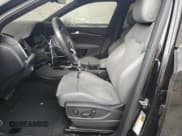 ✅ 2022 Audi SQ5 Premium Plus • VIN: WA1B4AFY2N2092122 • Лот: 66394155. Опубликован ранее на Copart с пробегом 25 888 миль. Бесплатный доступ к архиву аукционных продаж из США и подробный отчёт об истории автомобиля на DreamBid. Изображение 7.