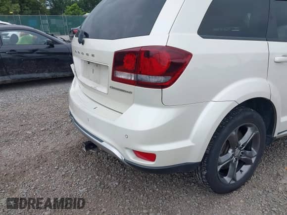 2015 Dodge Journey Crossroad с VIN 3C4PDDGG0FT589298, выставлен на аукционе IAAI как лот 42925855 с пробегом 220 557 миль миль и . История ставок и продаж доступна на DreamBid. Изображение 18.