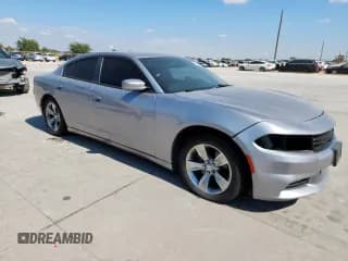 ✅ 2016 Dodge Charger SXT • VIN: 2C3CDXHG0GH215349 • Lot: 82208885. Wystawiony na Copart z przebiegiem 123 917 mil. Bezpłatny archiwum sprzedaży aukcyjnych z USA i szczegółowy raport historii pojazdu na DreamBid. Zdjęcie 4.